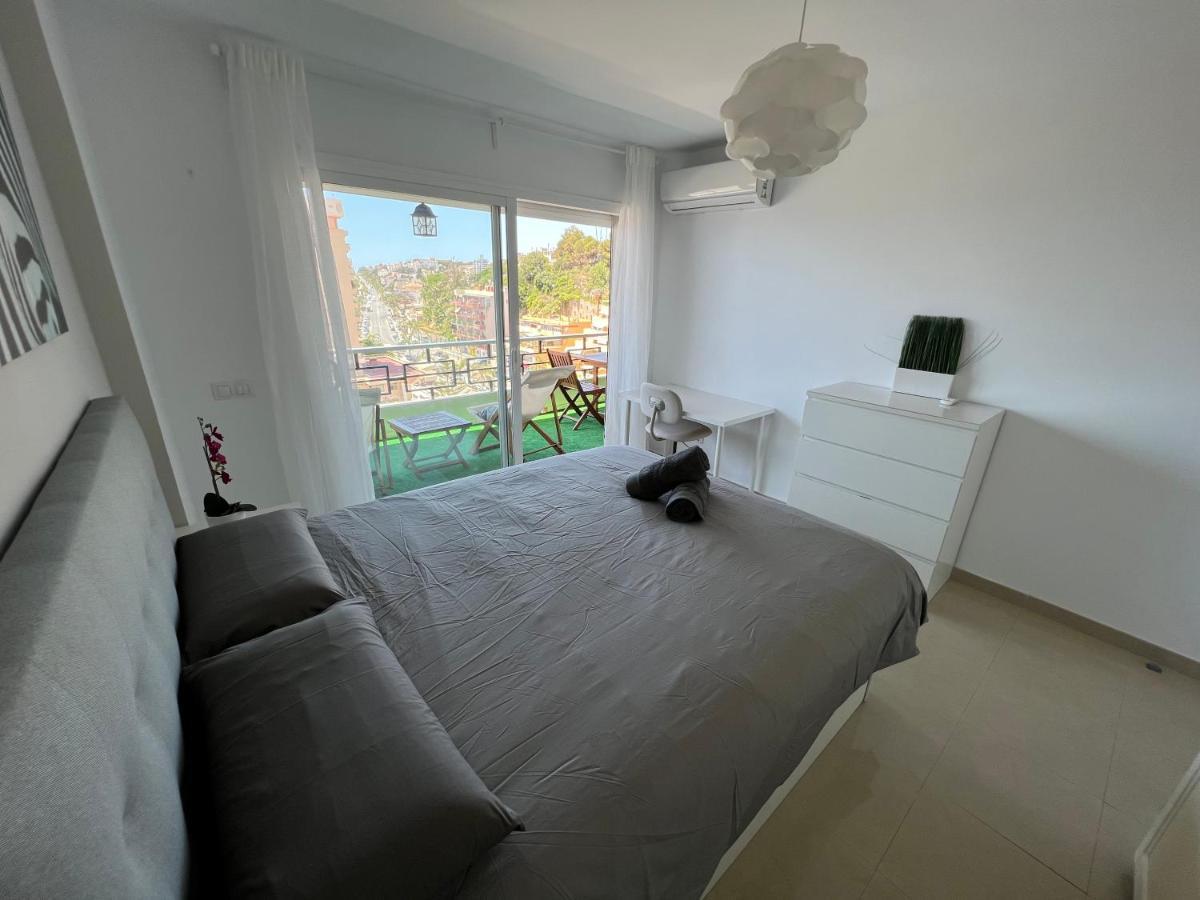 Apartamento Carihuela ตอร์เรโมลิโนส ภายนอก รูปภาพ