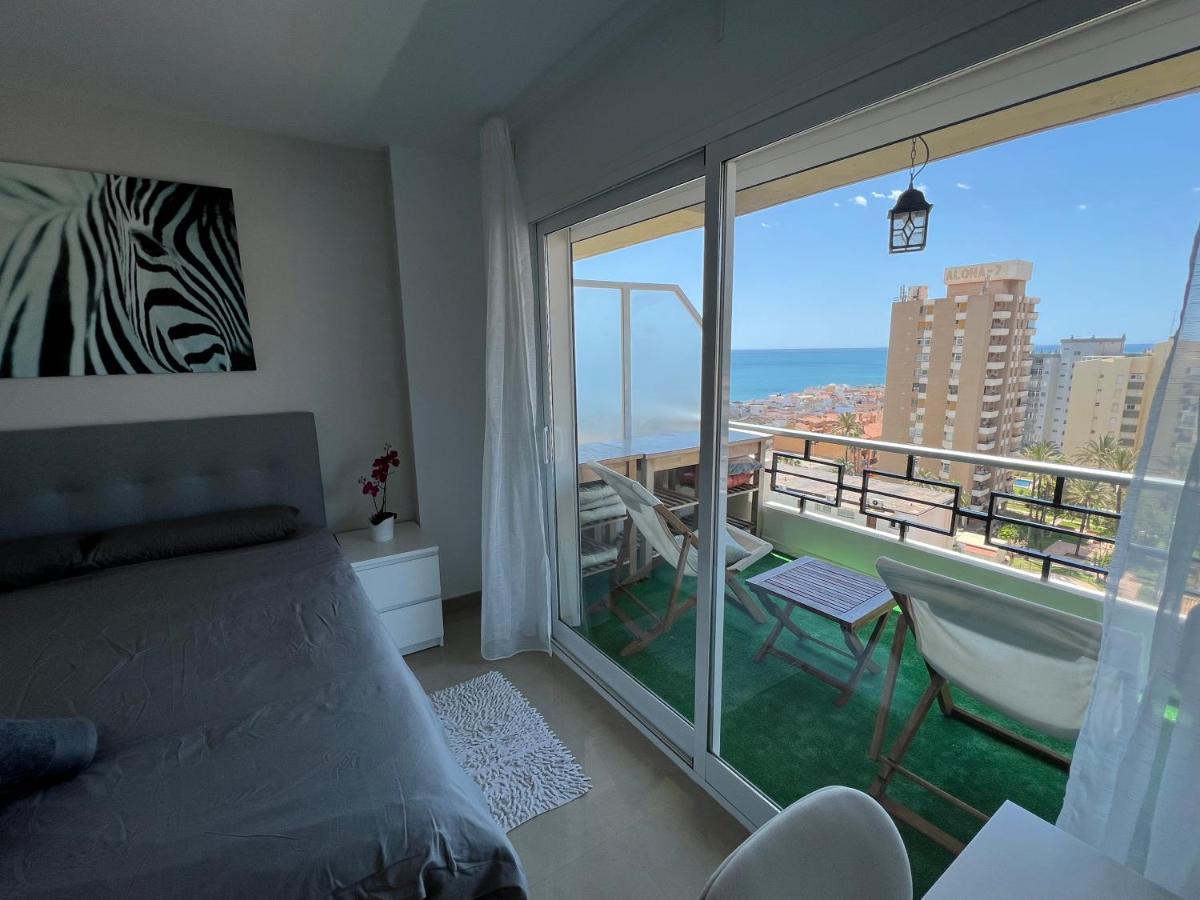 Apartamento Carihuela ตอร์เรโมลิโนส ภายนอก รูปภาพ