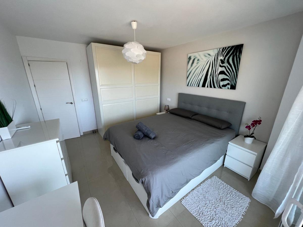 Apartamento Carihuela ตอร์เรโมลิโนส ภายนอก รูปภาพ