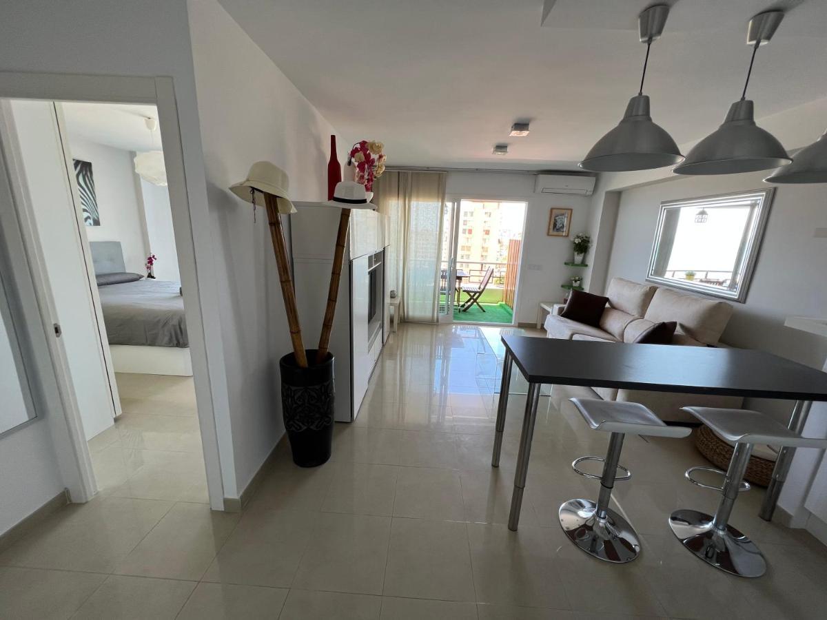 Apartamento Carihuela ตอร์เรโมลิโนส ภายนอก รูปภาพ