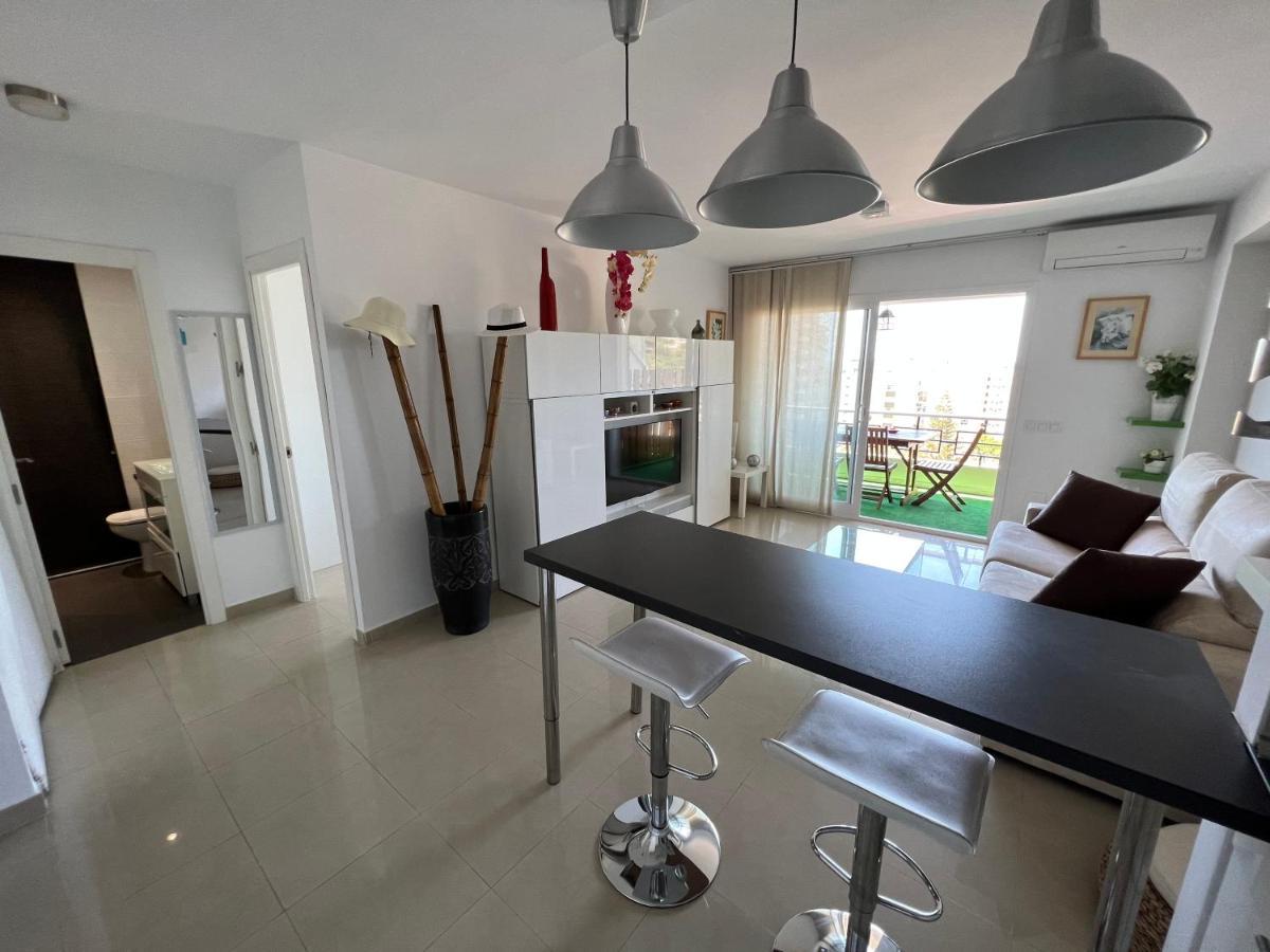 Apartamento Carihuela ตอร์เรโมลิโนส ภายนอก รูปภาพ
