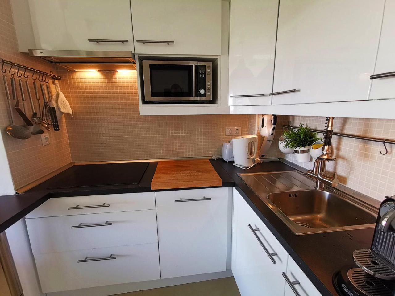 Apartamento Carihuela ตอร์เรโมลิโนส ภายนอก รูปภาพ