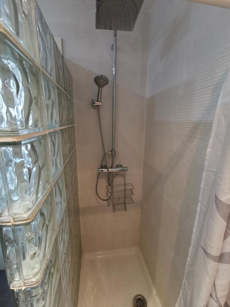 Apartamento Carihuela ตอร์เรโมลิโนส ภายนอก รูปภาพ