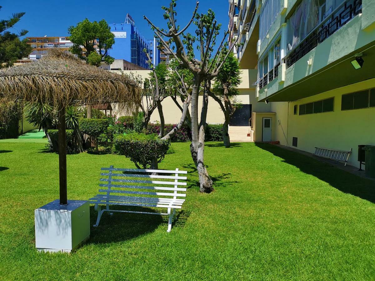 Apartamento Carihuela ตอร์เรโมลิโนส ภายนอก รูปภาพ